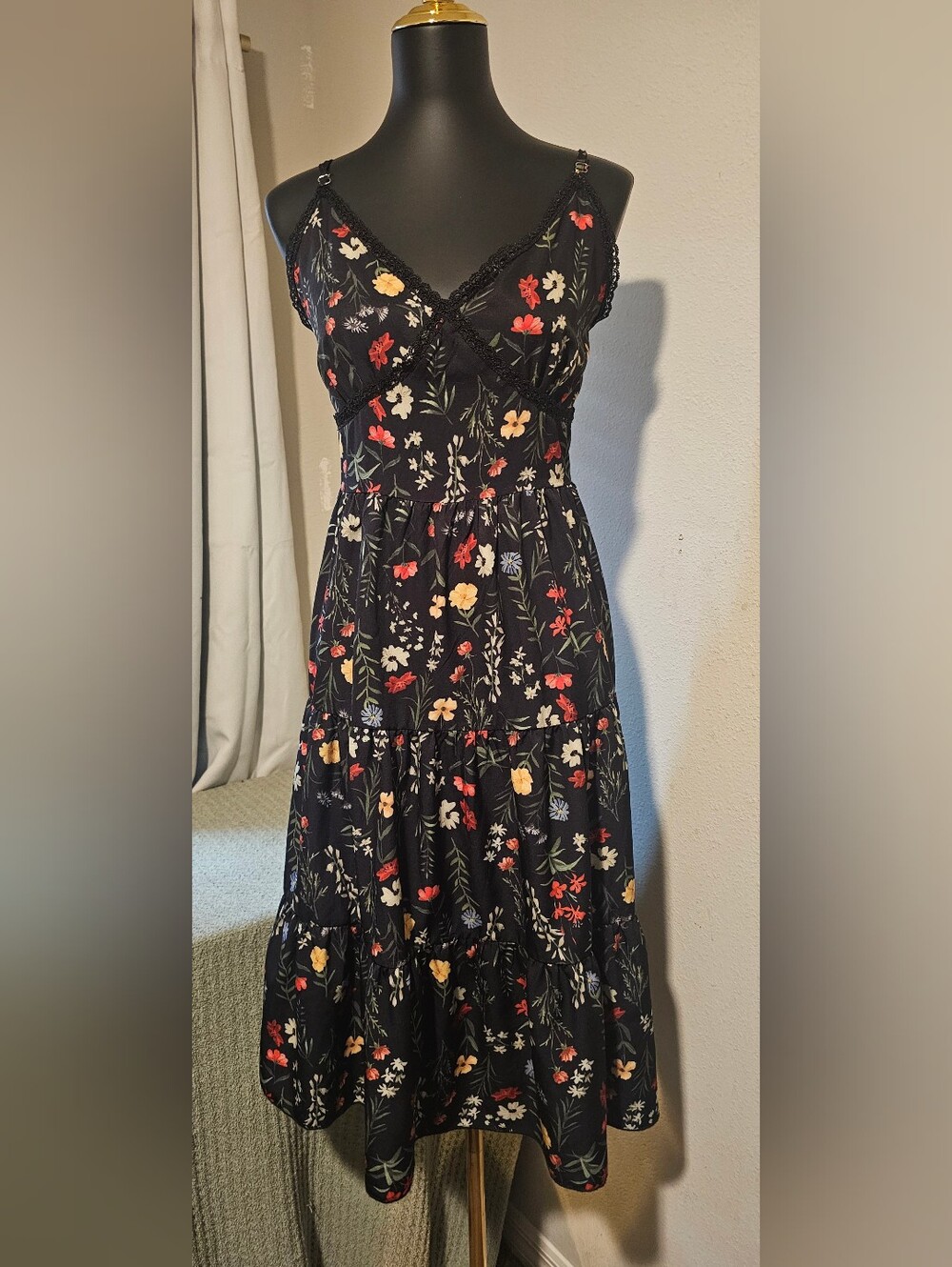 Like New! Women's Floral Print Silky Slip Dress- Size XL